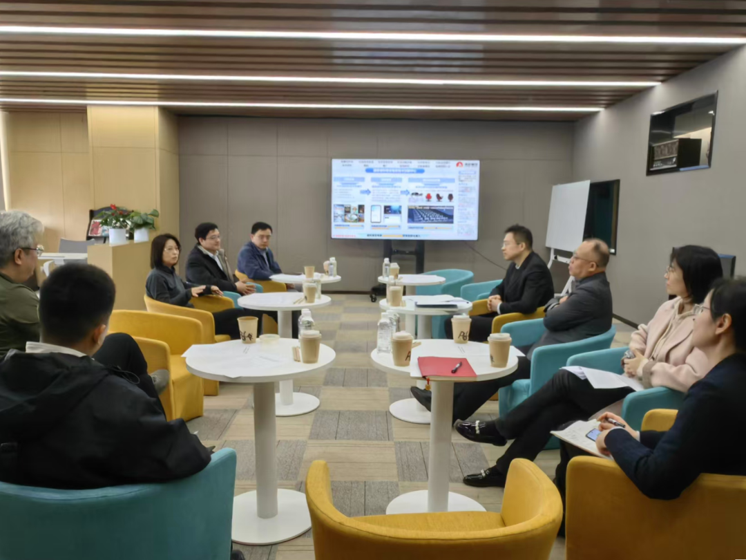 貫徹“XR產業創新中心”建設戰略布局，西投控股赴西部電影集團有限公司座談交流